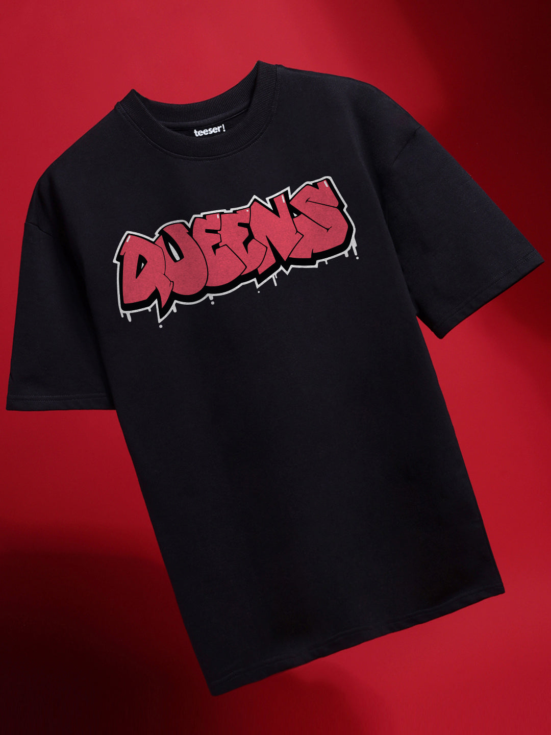 Queens Oversized T-Shirt