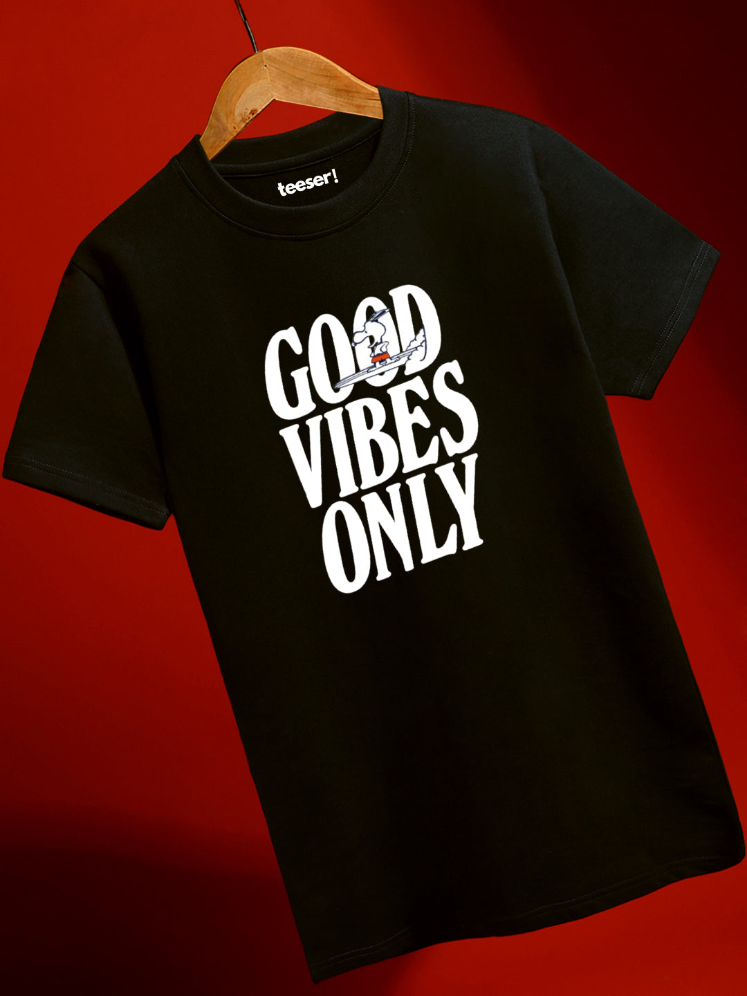 تيشيرت بقصة عادية بتصميم "Good Vibes Only"