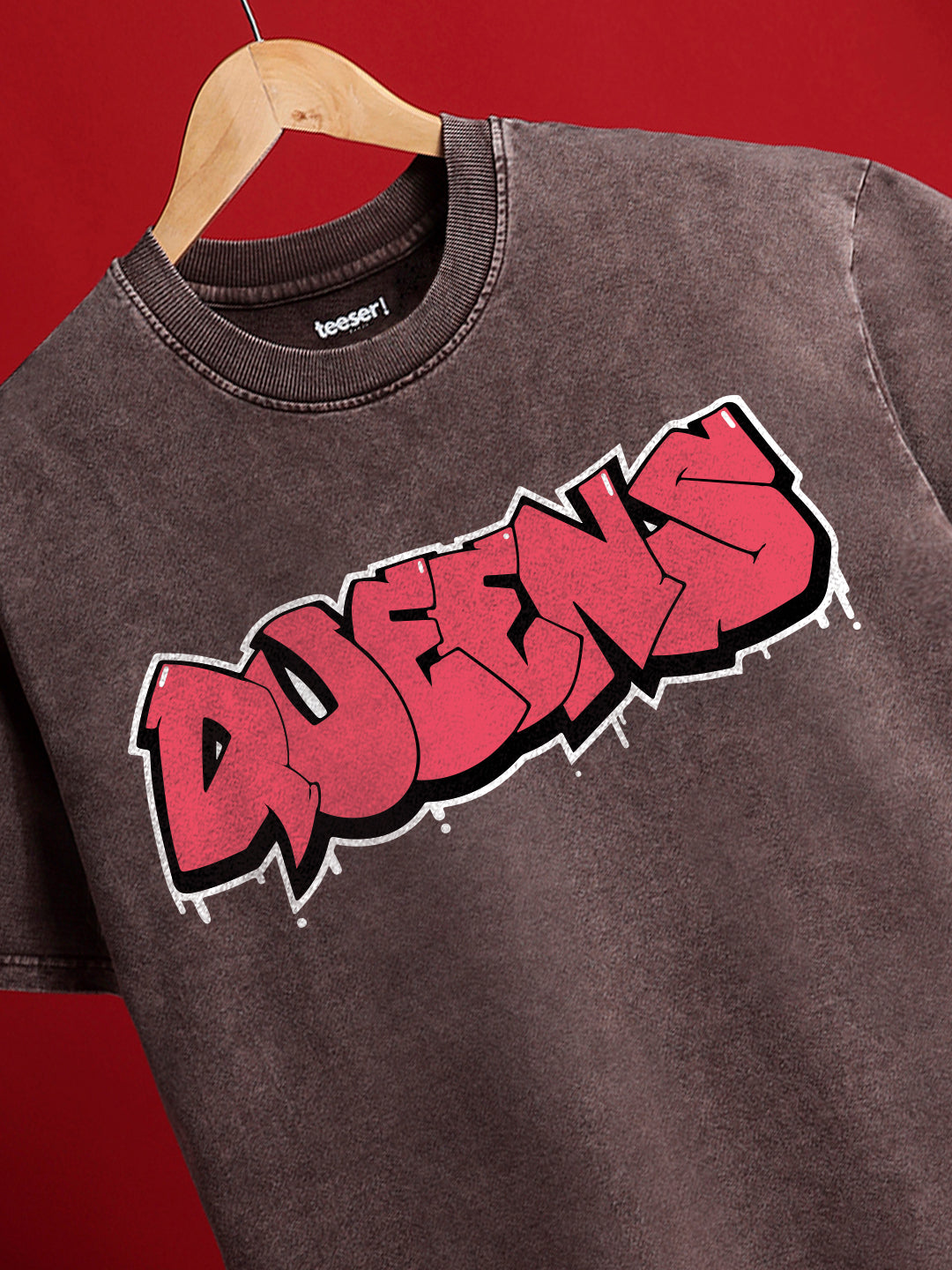 Queens Crew Neck Oversized T-Shirt